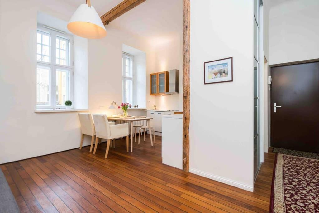 Best Location, Beautiful And Quiet Old Town Apt. Ταλίν Εξωτερικό φωτογραφία